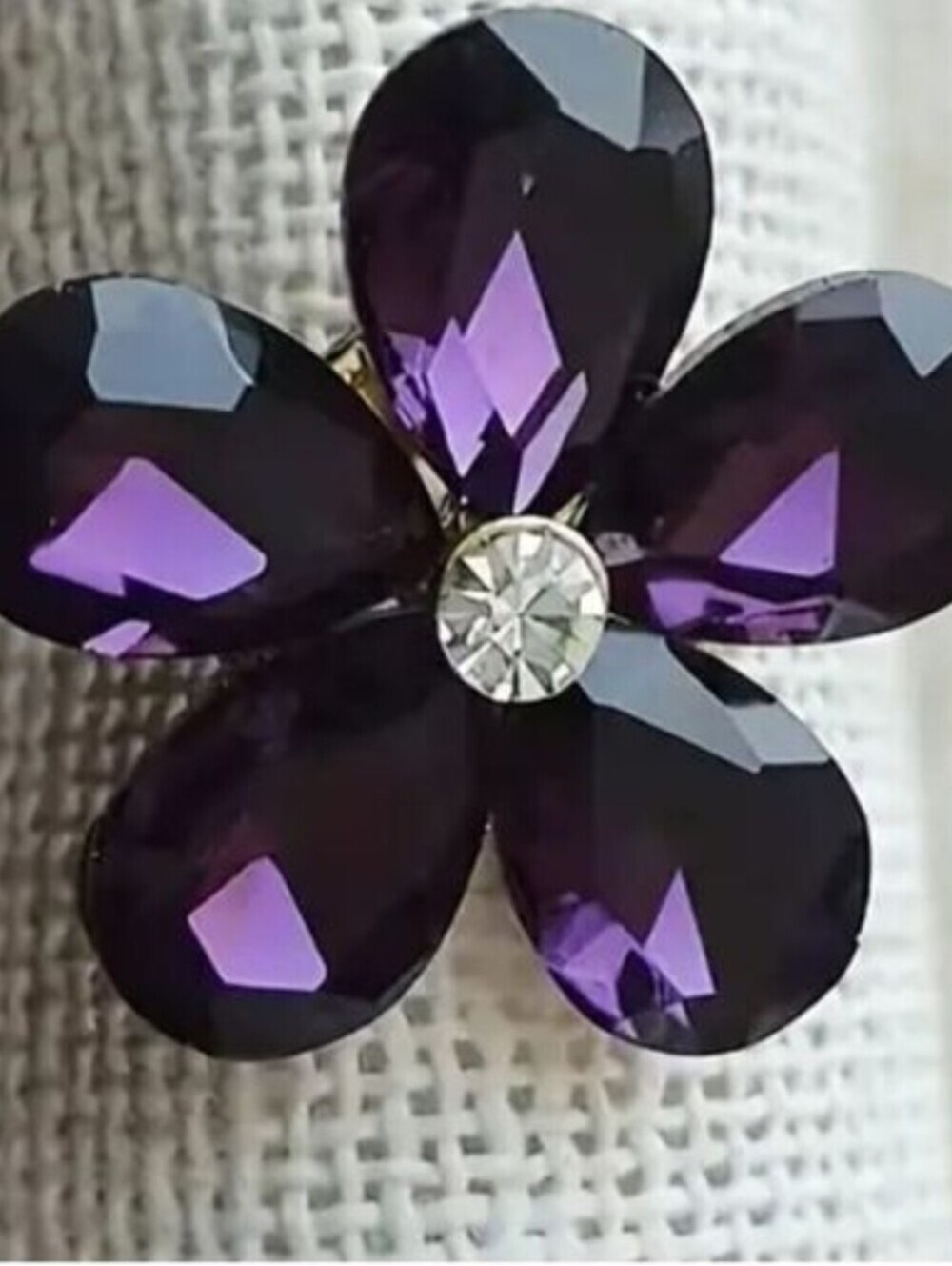 Flower Simululated Amethyst Brooch Pin